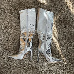 NWOT Silver Boots